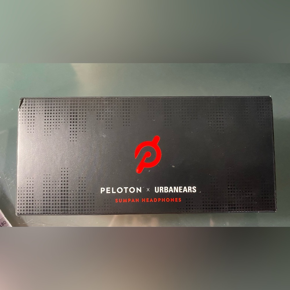 Peloton Urbanears Sumpan Earbuds